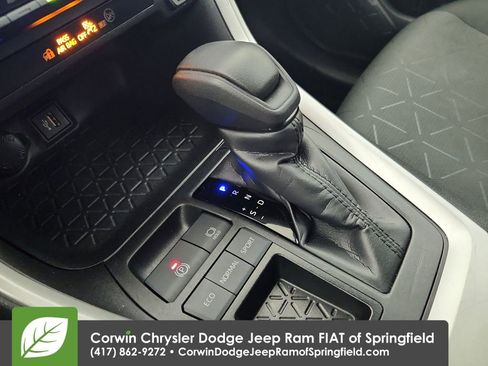 Used 2024 Toyota RAV4 XLE image 27