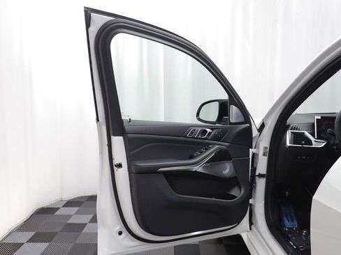 New 2026 BMW X5 M Competition w/ Executive Package AWD/4WD image 5