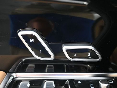 New 2026 Land Rover Range Rover SE AWD/4WD image 23