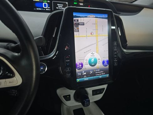 Used 2019 Toyota Prius Prime Premium image 19