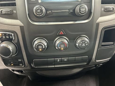 Used 2018 RAM 1500 Express w/ Express Value Package AWD/4WD image 16
