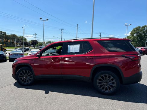 Certified 2023 Chevrolet Traverse RS w/ LPO, Floor Liner Package AWD/4WD image 6
