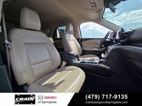 Used 2023 Ford Explorer XLT w/ Equipment Group 202A RWD image 31