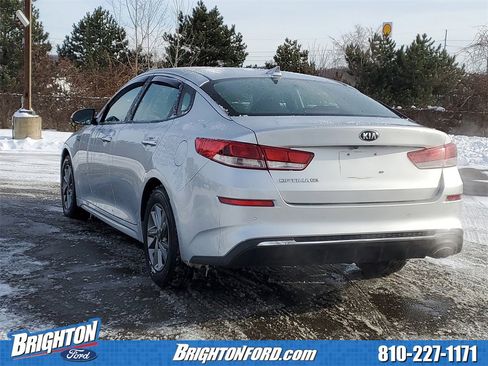 Used 2019 Kia Optima LX image 3