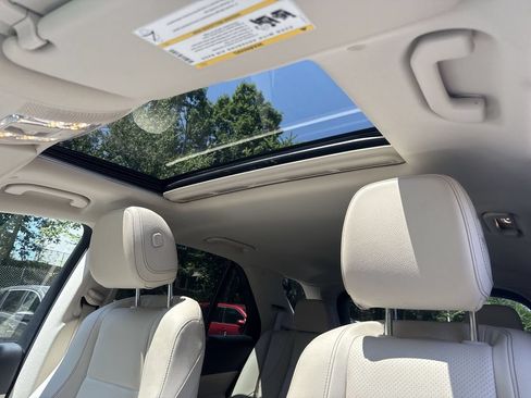 Used 2022 Mercedes-Benz GLE 350 4MATIC image 16