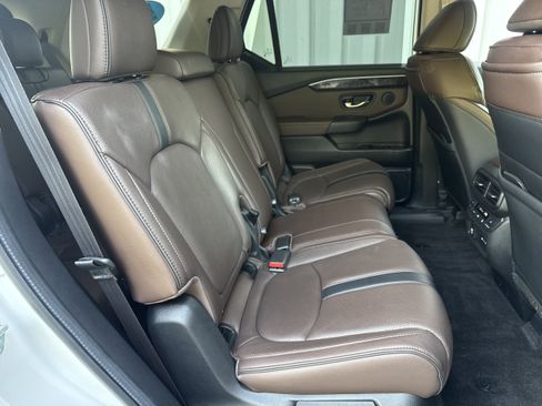 Used 2024 Honda Pilot Elite image 15