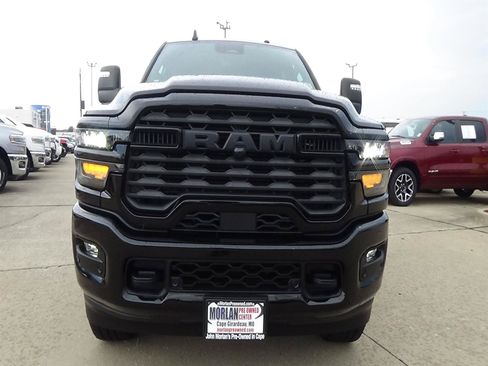 Certified 2026 RAM 2500 Big Horn AWD/4WD image 3