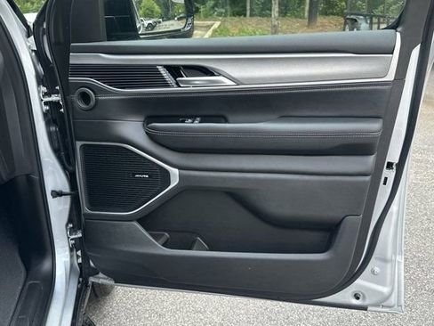 New 2026 Jeep Grand Wagoneer 4WD image 14