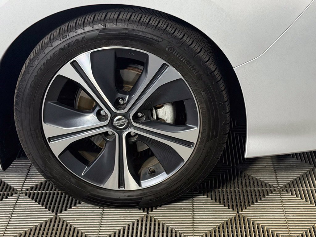 Used 2022 Nissan Leaf SV FWD image 13