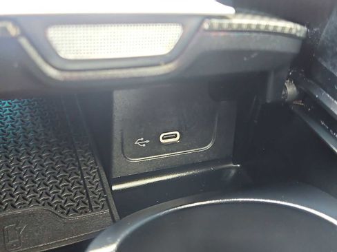 Used 2023 Mercedes-Benz C 300 Sedan image 31