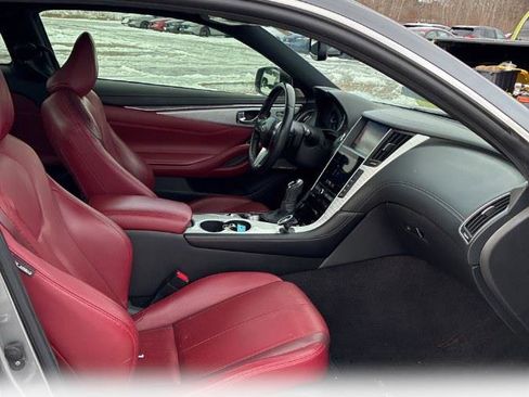 Used 2019 INFINITI Q60 Red Sport 400 w/ Proactive Package image 4