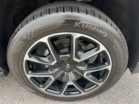 Used 2022 Chevrolet Tahoe RST image 12