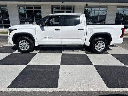 Used 2022 Toyota Tundra SR5 w/ SR5 Convenience Package