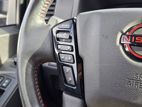 Used 2022 Nissan Frontier PRO-4X w/ Technology Package image 35