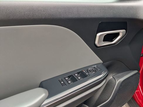 Used 2025 Kia K4 LXS image 14