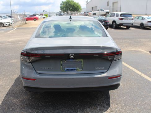 New 2025 Honda Accord SE image 4