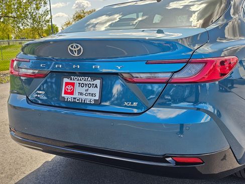 New 2026 Toyota Camry XLE AWD/4WD image 8