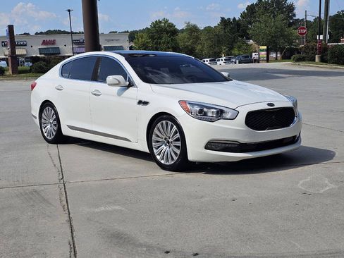 Used 2015 Kia K900 Premium RWD image 3