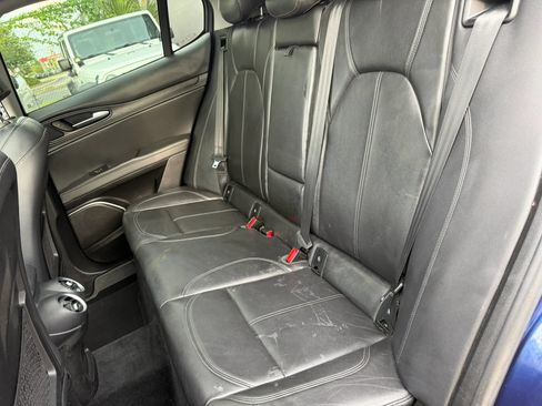 Used 2018 Alfa Romeo Stelvio AWD image 16