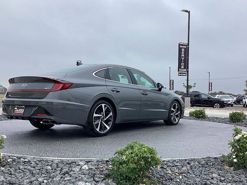 Used 2022 Hyundai Sonata SEL Plus image 5