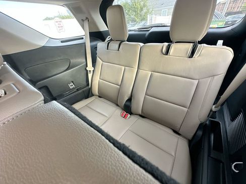Used 2023 Ford Explorer Limited image 57