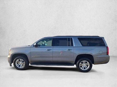 Used 2019 Chevrolet Suburban LT RWD image 8