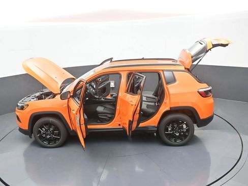 Used 2026 Jeep Compass Latitude AWD/4WD image 53