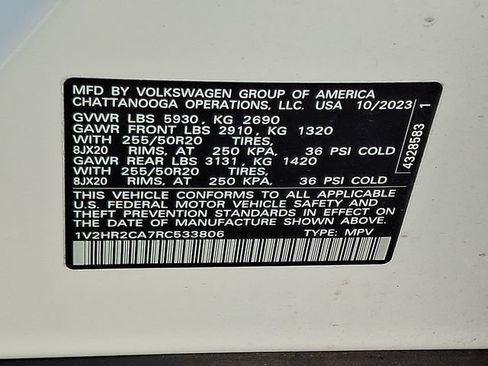 Used 2024 Volkswagen Atlas SE AWD/4WD image 27