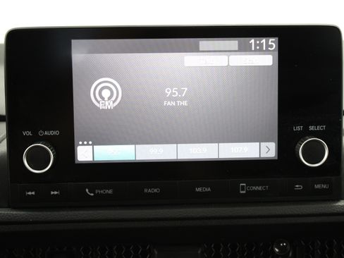 Used 2025 Honda CR-V EX image 19