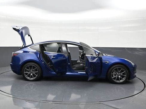Used 2019 Tesla Model 3 Long Range AWD/4WD image 29