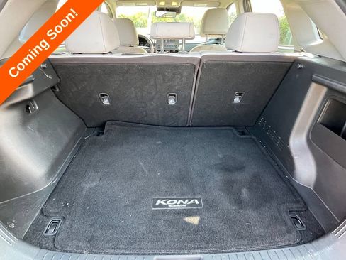 Used 2023 Hyundai Kona SE w/ Cargo Package FWD image 29