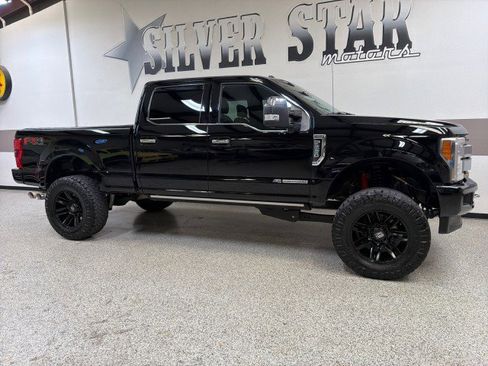 Used 2017 Ford F250 Platinum w/ Platinum Ultimate Package image 34