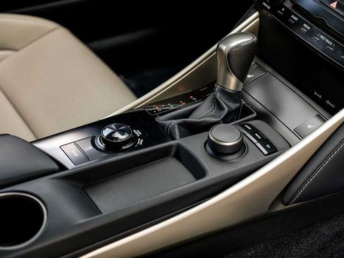 Used 2014 Lexus IS 250 w/ F-Sport Package RWD image 23