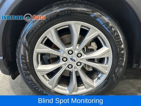 Used 2023 Ford Explorer Limited w/ Limited Technology Package AWD/4WD image 12