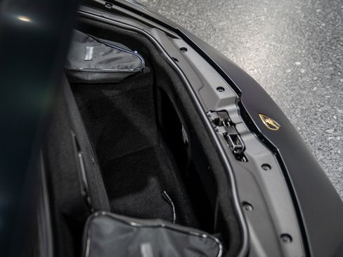 Used 2018 Lamborghini Huracan Performante image 37