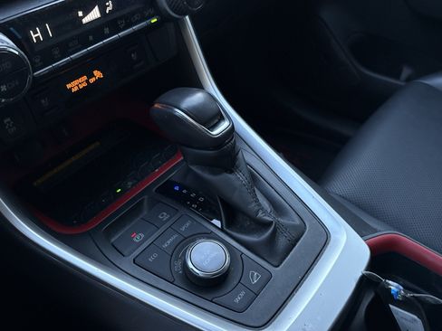 Used 2020 Toyota RAV4 TRD Off-Road image 26