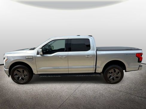 Used 2022 Ford F150 Lightning Lariat w/ Equipment Group 511A High AWD/4WD image 3