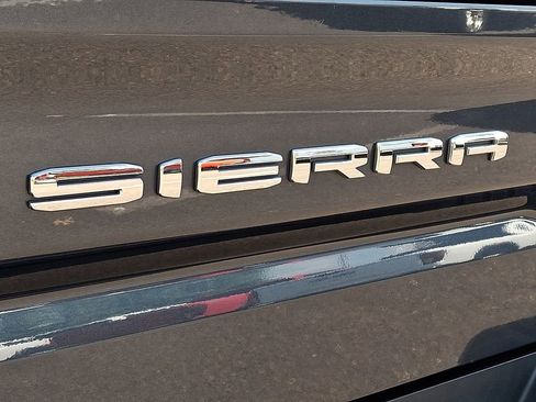 Used 2020 GMC Sierra 1500 SLT w/ SLT Premium Package AWD/4WD image 33