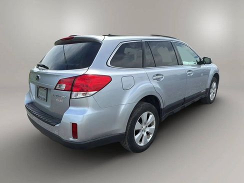Used 2012 Subaru Outback 2.5i Premium w/ All-Weather Pkg AWD/4WD image 7