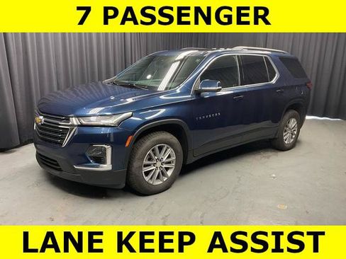 Used 2022 Chevrolet Traverse LT FWD image 2