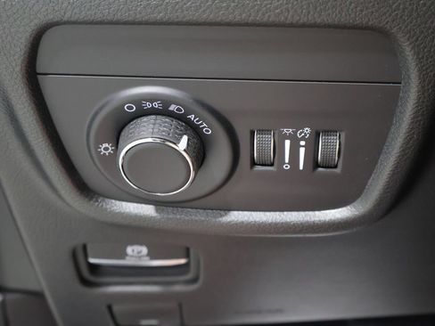 Certified 2024 Jeep Grand Cherokee Laredo X w/ Luxury Tech Group I AWD/4WD image 34