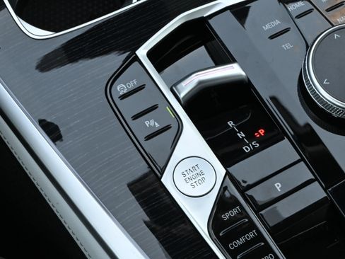 New 2026 BMW X7 xDrive40i AWD/4WD image 19
