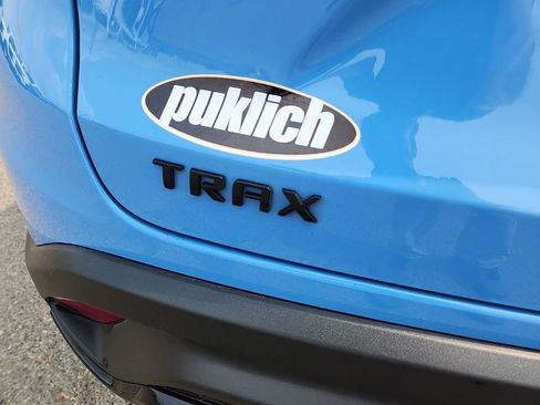 Certified 2024 Chevrolet Trax RS FWD image 37