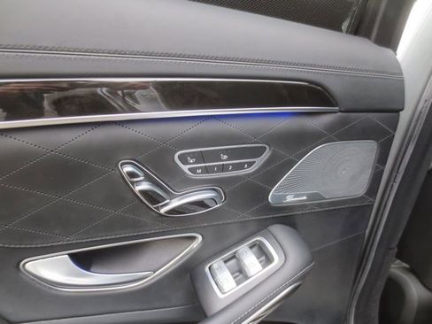 Used 2014 Mercedes-Benz S 63 AMG 4MATIC Sedan image 10