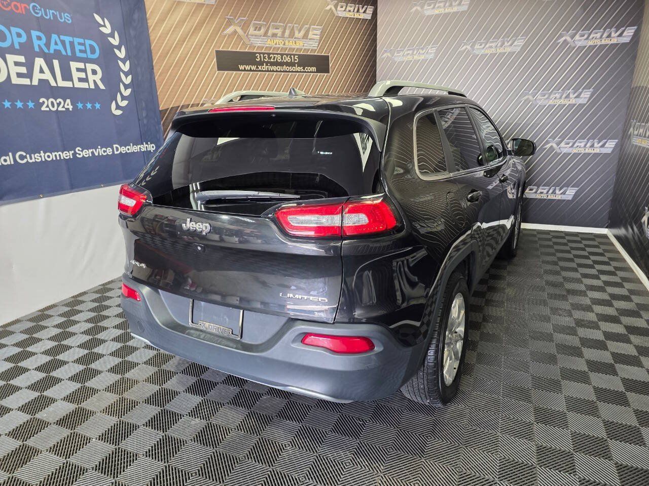 Used 2016 Jeep Cherokee Limited AWD/4WD image 16