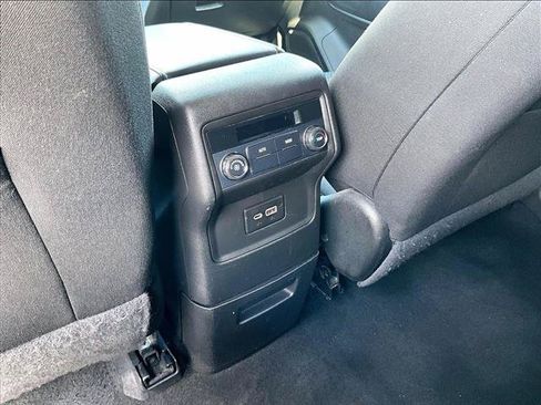 Used 2020 GMC Acadia SLE FWD image 23