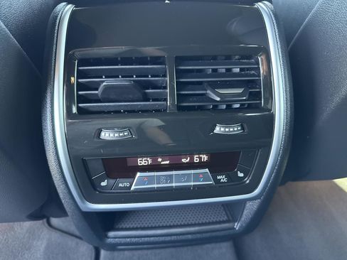 Used 2023 BMW X5 xDrive40i w/ Premium Package image 17