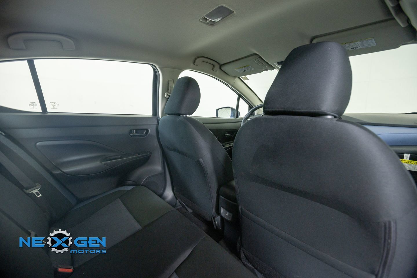 Used 2025 Nissan Versa SV w/ Trunk Package FWD image 37
