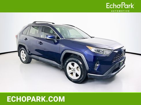 Used 2020 Toyota RAV4 XLE w/ Convenience Package AWD/4WD image 1
