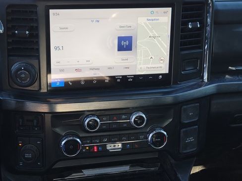 Certified 2025 Ford F350 Lariat w/ Lariat Ultimate Package image 8